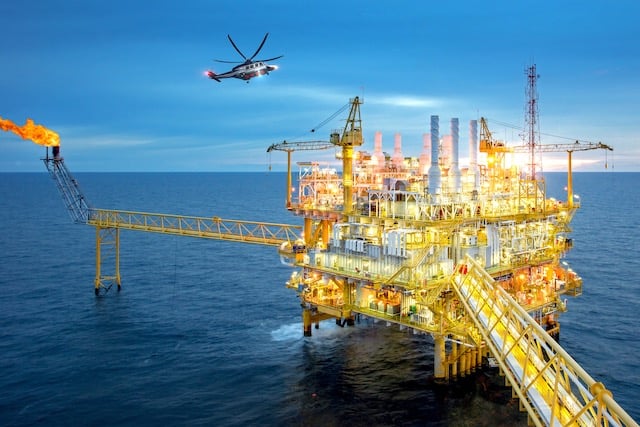 Oil rig | Blog - Maritime, Aerospace and Oil and Gas Industry: Uses of Monel 400