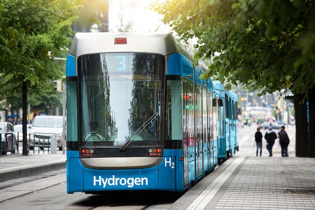 Accelerating Towards Carbon Zero: 3 Hydrogen-Based Innovations Driving the Future of Transport